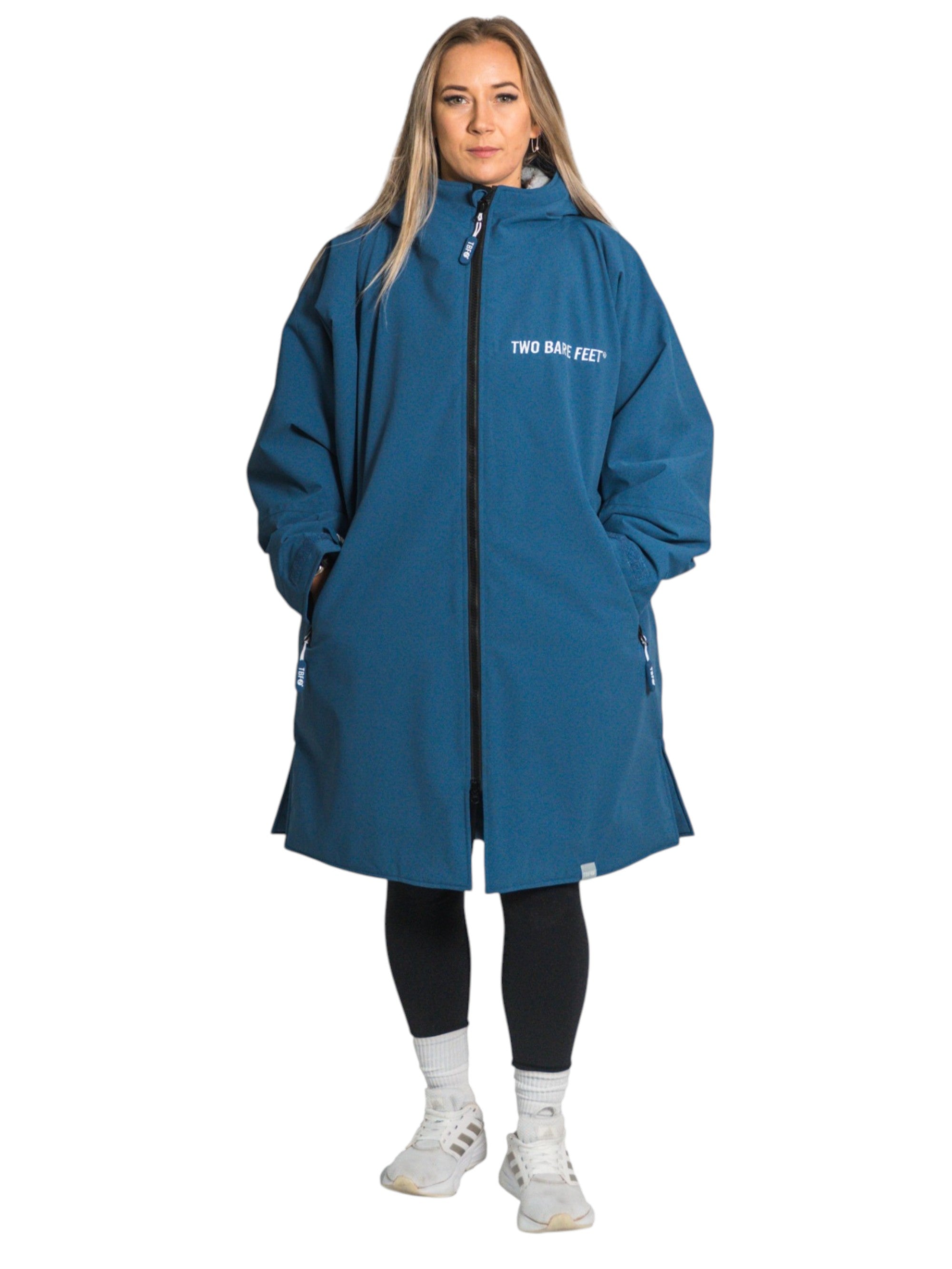 Core Waterproof Changing Robe (Atlantic Blue/Grey)