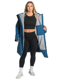 Core Waterproof Changing Robe (Atlantic Blue/Grey)