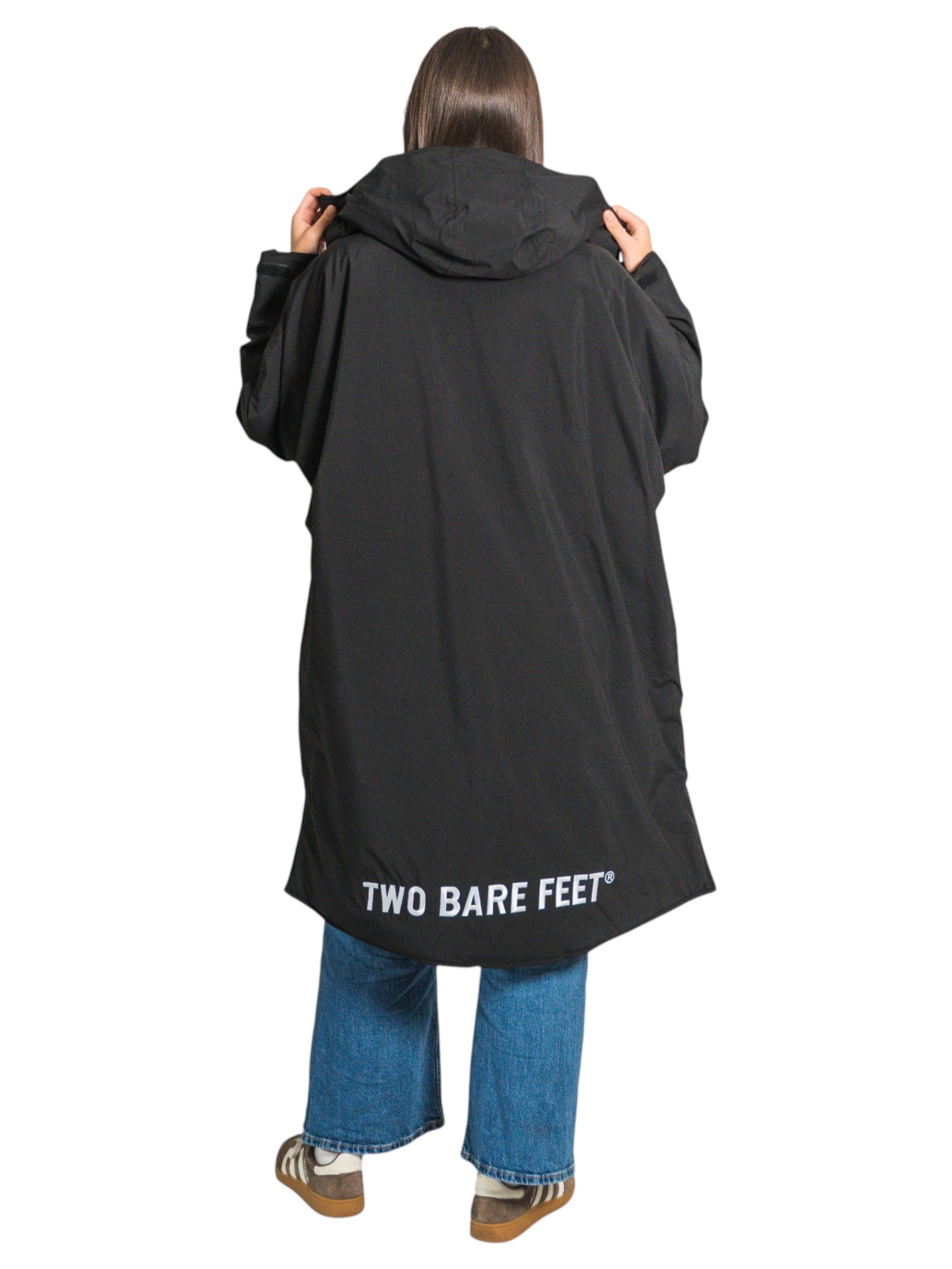 Core Waterproof Changing Robe (Black/Teal)