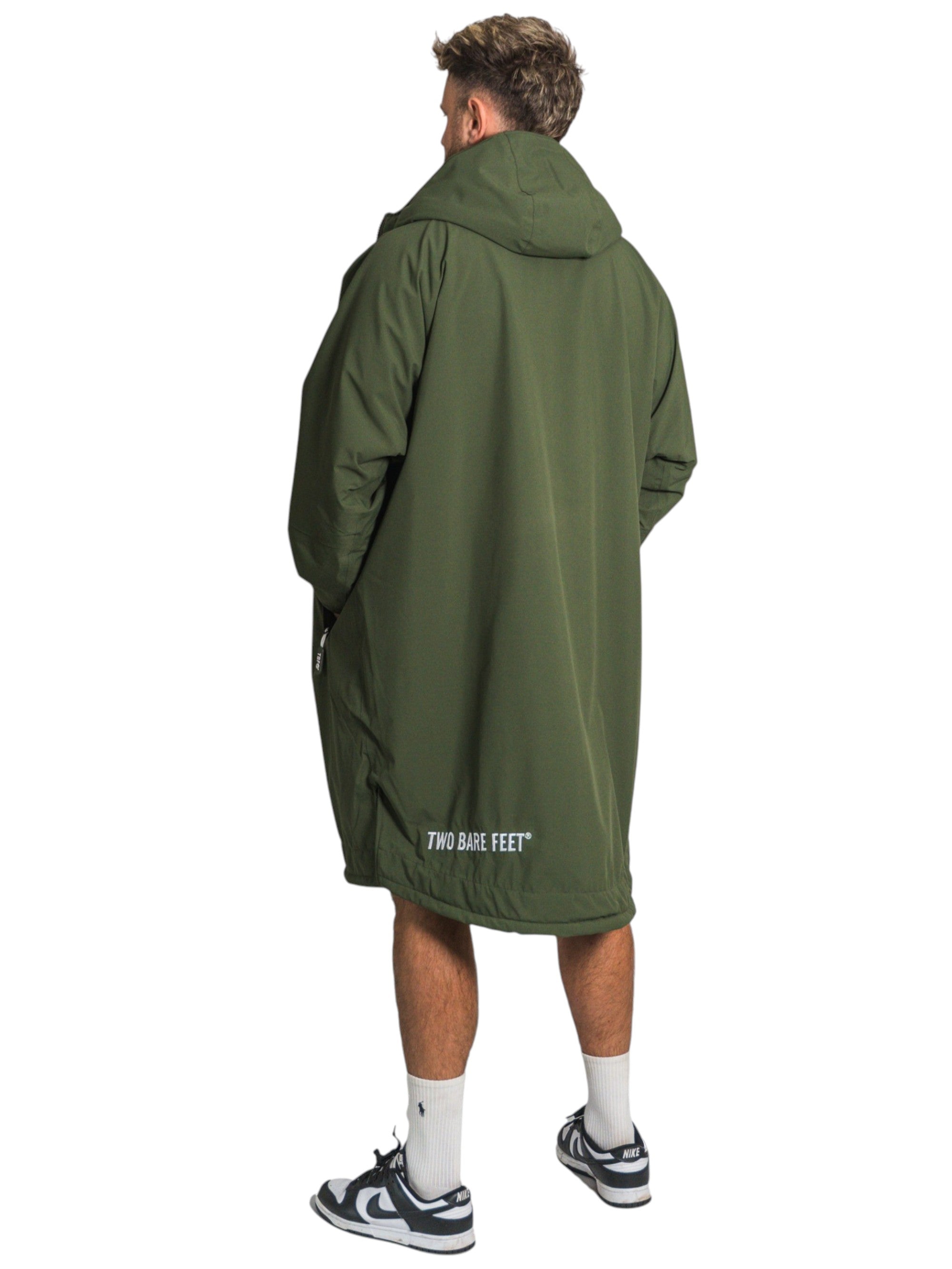 Two Bare Feet Weatherproof Changing Robe with Changing Mat (Forest/Forest)