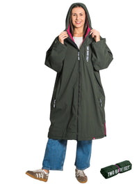 Two Bare Feet Weatherproof Changing Robe with Changing Mat (Khaki/Raspberry)