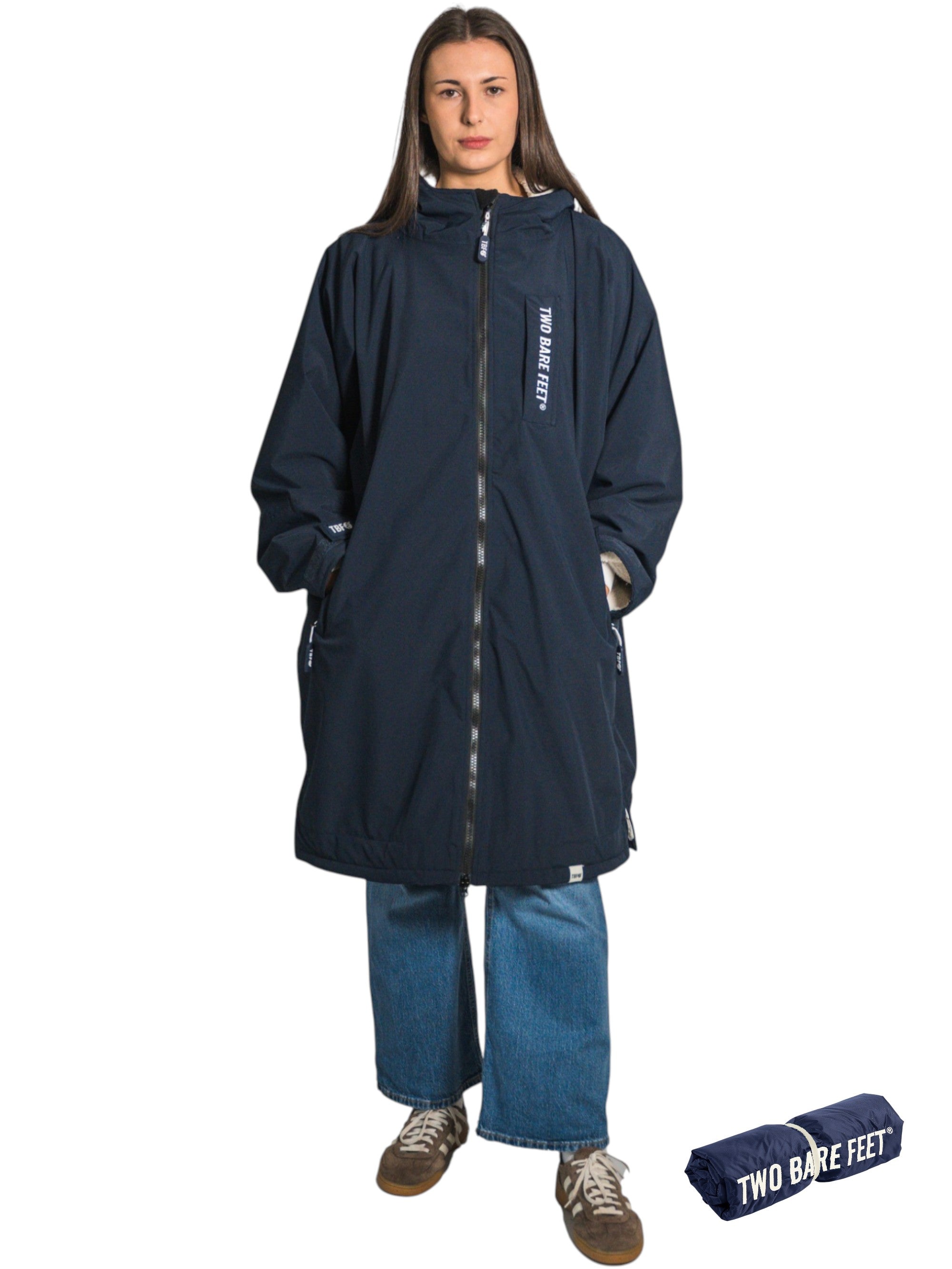 Two Bare Feet Weatherproof Changing Robe with Changing Mat (Marine Blue/Cream)
