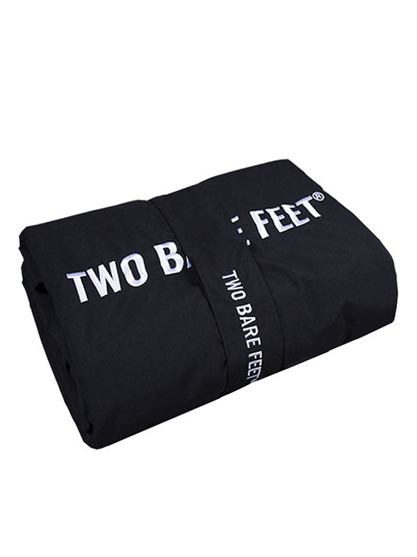 XL Sherpa Lined Waterproof Beach Travel Blanket (Black/Red)