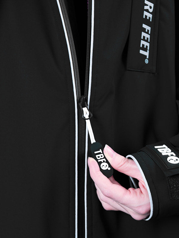 Two Bare Feet Hi-Vis Waterproof Lightweight Riding Robe (Black/Cream)