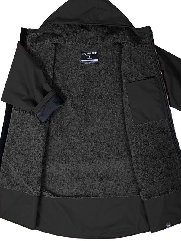 Core Waterproof Changing Robe (Black/Charcoal)