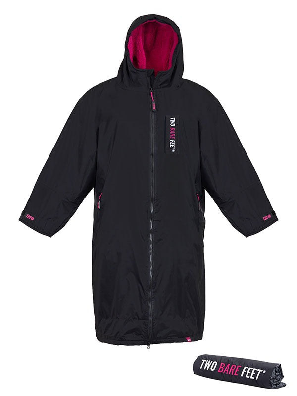 Two Bare Feet Kids Weatherproof Changing Robe with Changing Mat (Black/Raspberry)