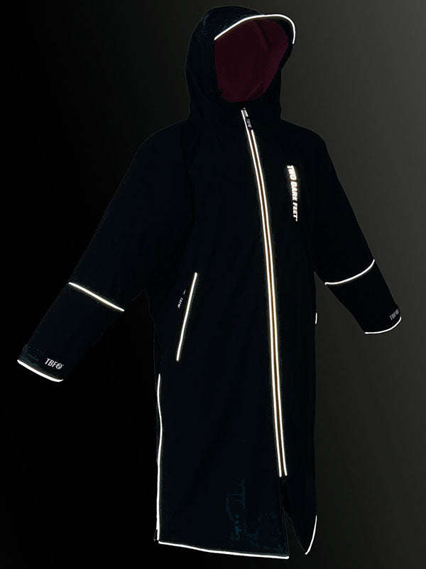 Two Bare Feet Hi-Vis Waterproof Lightweight Riding Robe (Black/Raspberry)