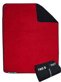 XL Sherpa Lined Waterproof Beach Travel Blanket (Black/Red)