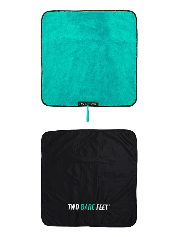 Two Bare Feet Kids Weatherproof Changing Robe with Changing Mat (Black/Teal)