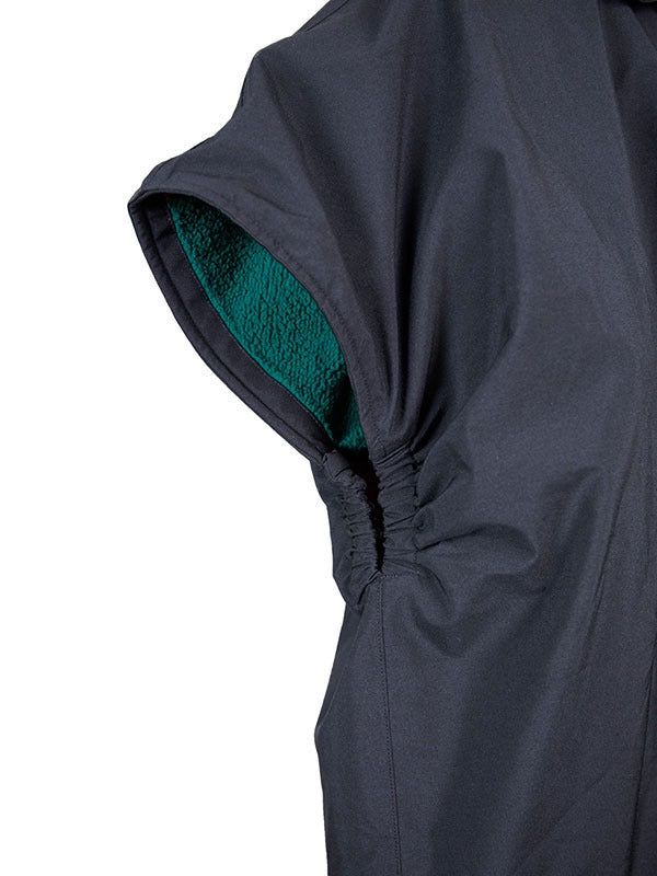 Waterproof Hooded Sleeveless Poncho Changing Robe (Black/Sea Green)