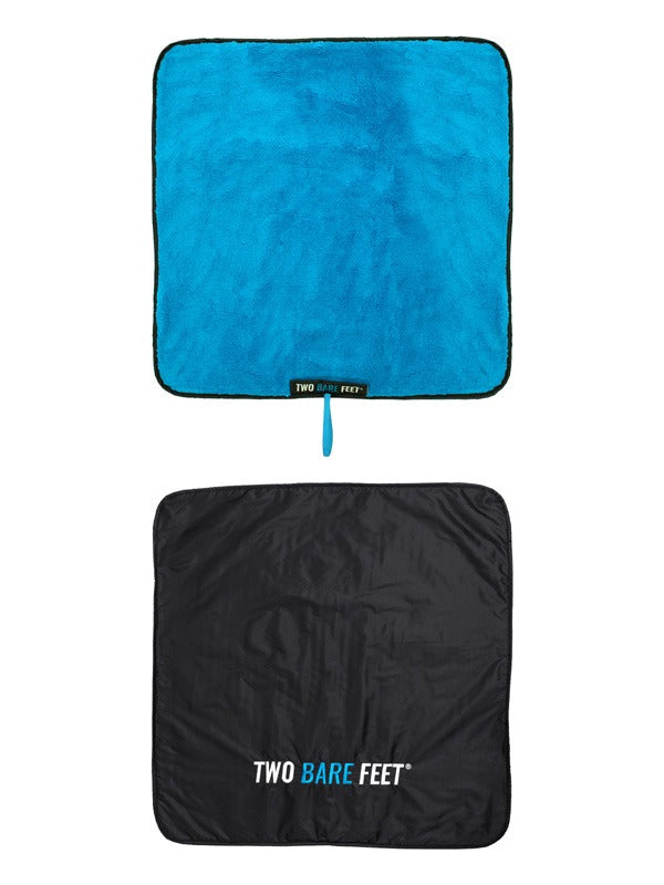 Two Bare Feet Weatherproof Changing Robe with Changing Mat (Blue/Blue)