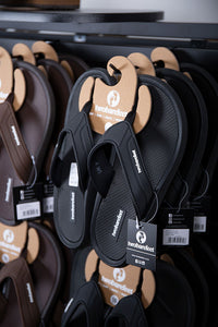 Stride Mens Flip Flops (Black)