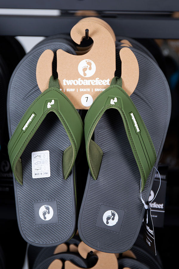 Voyage Mens Flip Flops (Green)