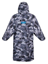 Two Bare Feet Kids Weatherproof Changing Robe with Changing Mat (Camo/Blue)