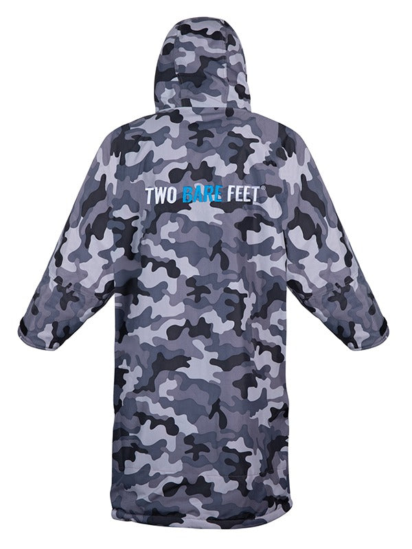 Two Bare Feet Kids Weatherproof Changing Robe with Changing Mat (Camo/Blue)