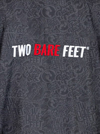 Two Bare Feet Kids Classic Print Weatherproof Changing Robe (Black/Red)