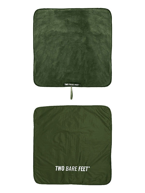 Two Bare Feet Weatherproof Changing Robe with Changing Mat (Forest/Forest)