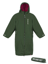 Two Bare Feet Kids Weatherproof Changing Robe with Changing Mat (Forest/Raspberry)