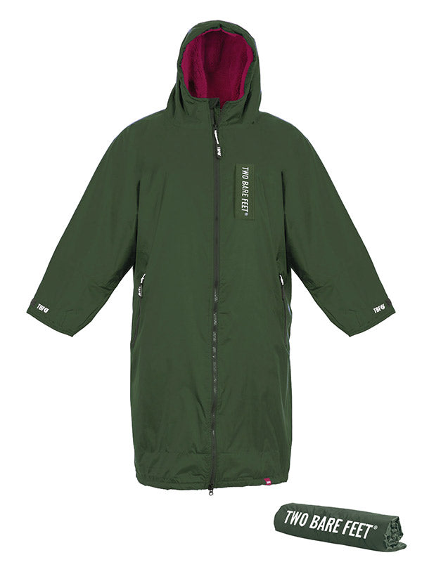 Two Bare Feet Kids Weatherproof Changing Robe with Changing Mat (Forest/Raspberry)