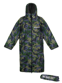 Two Bare Feet Kids Weatherproof Changing Robe with Changing Mat (Green Camo/ Charcoal)