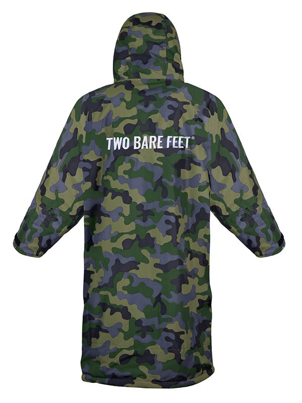 Two Bare Feet Kids Weatherproof Changing Robe with Changing Mat (Green Camo/ Raspberry)