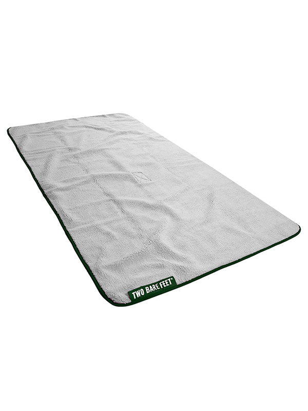 Sherpa Lined Waterproof Beach Travel Blanket (Khaki/Grey)