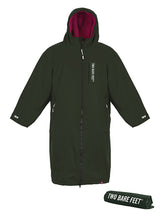 Two Bare Feet Kids Weatherproof Changing Robe with Changing Mat (Khaki/Raspberry)