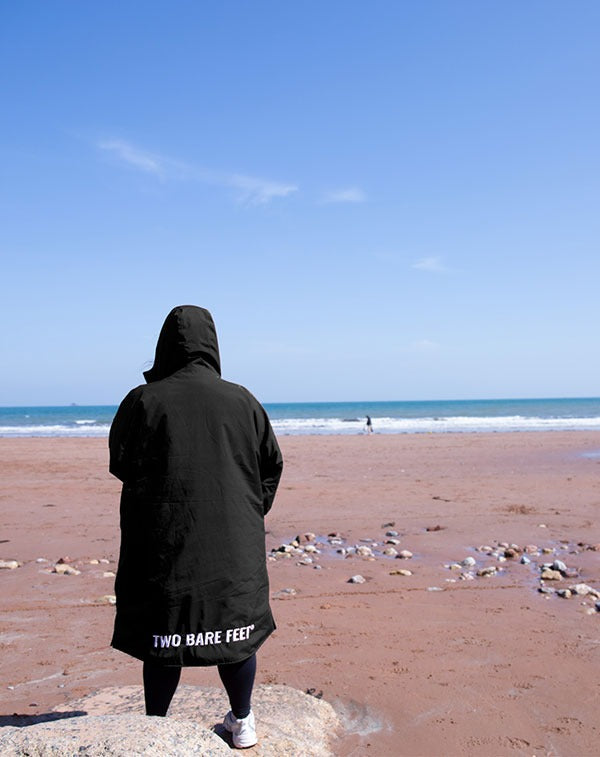 Core Waterproof Changing Robe (Black/Blue)