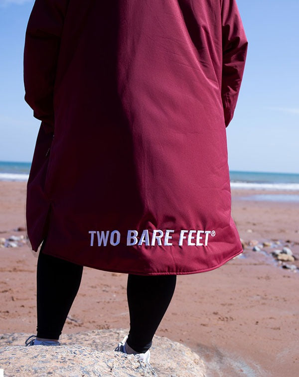 Kids Core Waterproof Changing Robe (Deep Red/Sea Green)