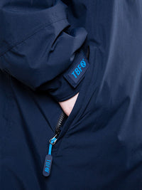 Two Bare Feet Kids Weatherproof Changing Robe with Changing Mat (Marine Blue/Blue)