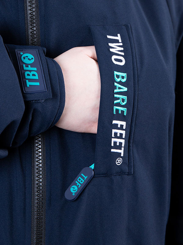 Two Bare Feet Kids Weatherproof Changing Robe with Changing Mat (Marine Blue/Teal)
