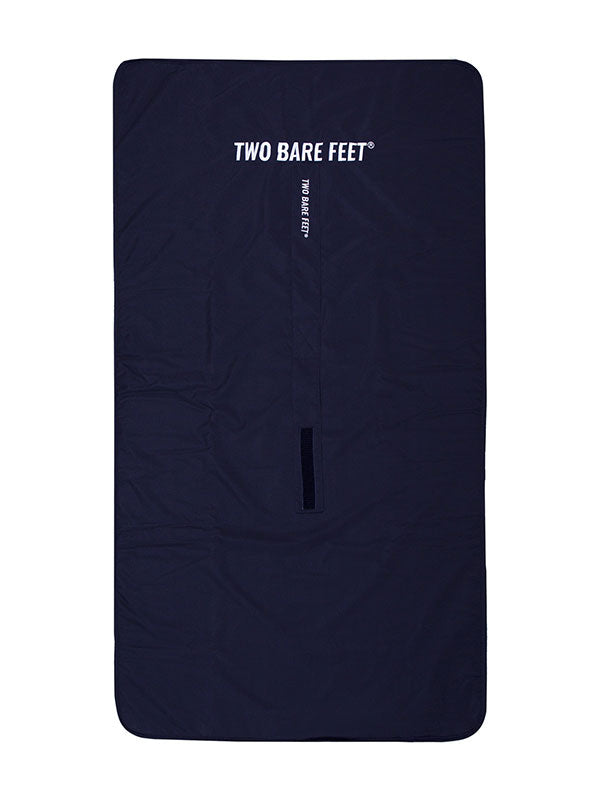 Sherpa Lined Waterproof Beach Travel Blanket (Marine Blue/Raspberry)