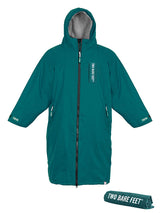 Two Bare Feet Kids Weatherproof Changing Robe with Changing Mat (Sea Green/Grey)