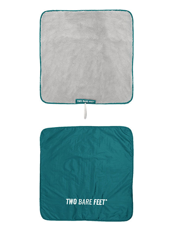 Two Bare Feet Weatherproof Changing Robe with Changing Mat (Sea Green/Grey)
