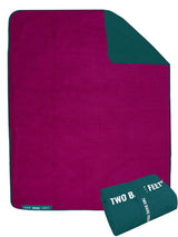 XL Sherpa Lined Waterproof Beach Travel Blanket (Sea Green/Raspberry)