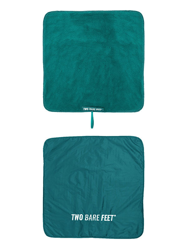 Two Bare Feet Kids Weatherproof Changing Robe with Changing Mat (Sea Green/Sea Green)