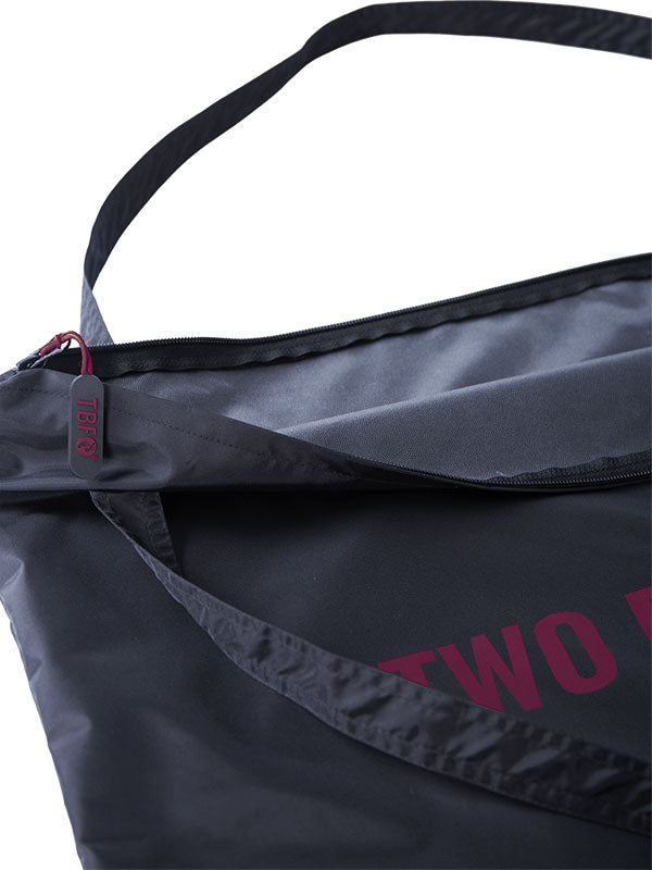 Two Bare Feet Weatherproof Tote Bag (Black/Raspberry)