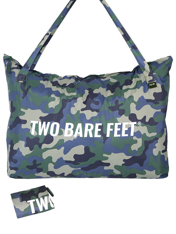 Two Bare Feet Weatherproof Tote Bag (Green Camo/Green)