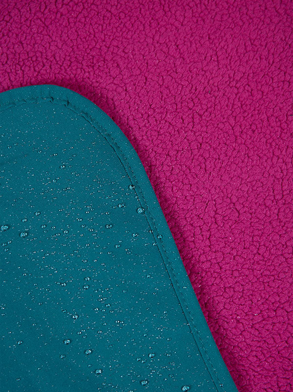 Sherpa Lined Waterproof Beach Travel Blanket (Sea Green/Raspberry)