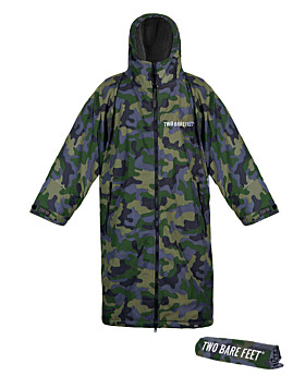Two Bare Feet Weatherproof Changing Robe with Changing Mat (Green Camo/Charcoal)