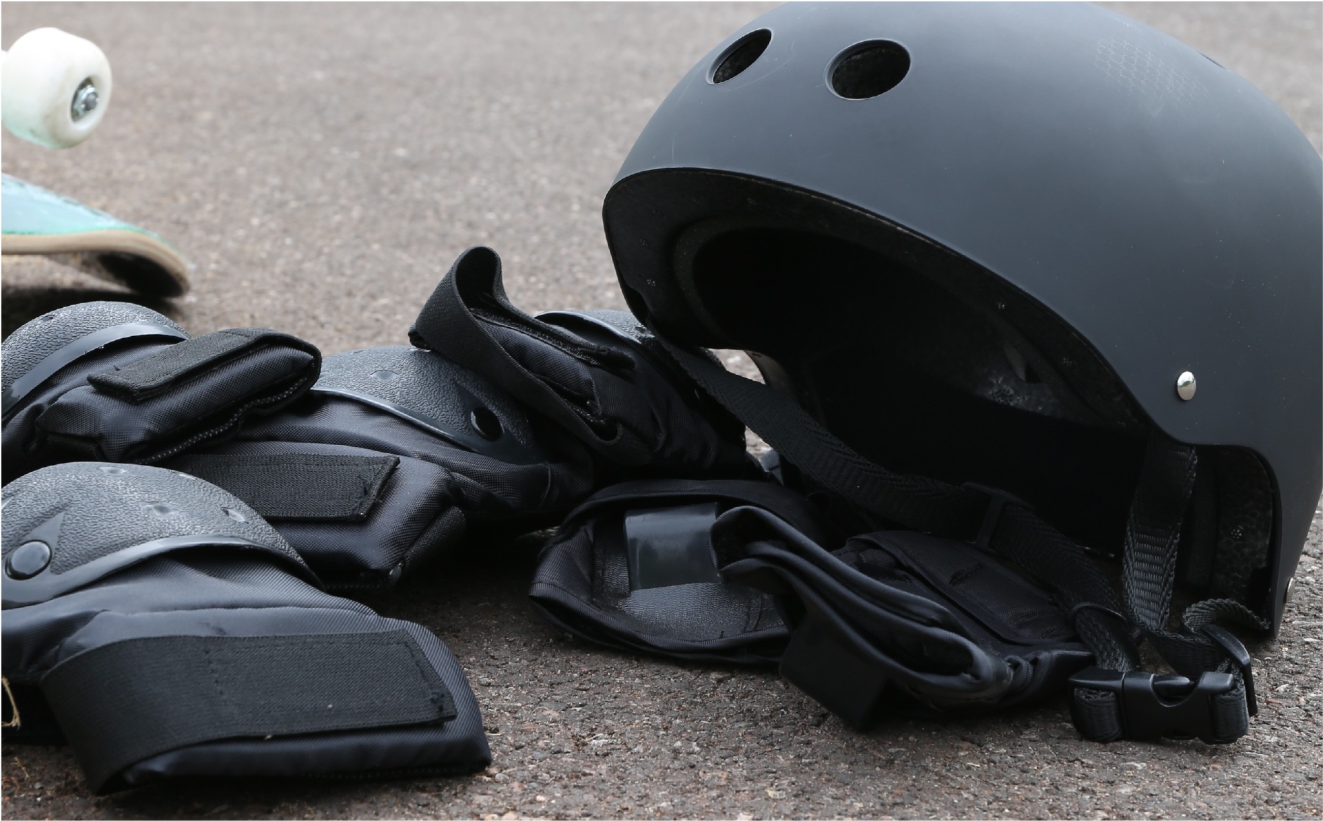 Helmets & Pads